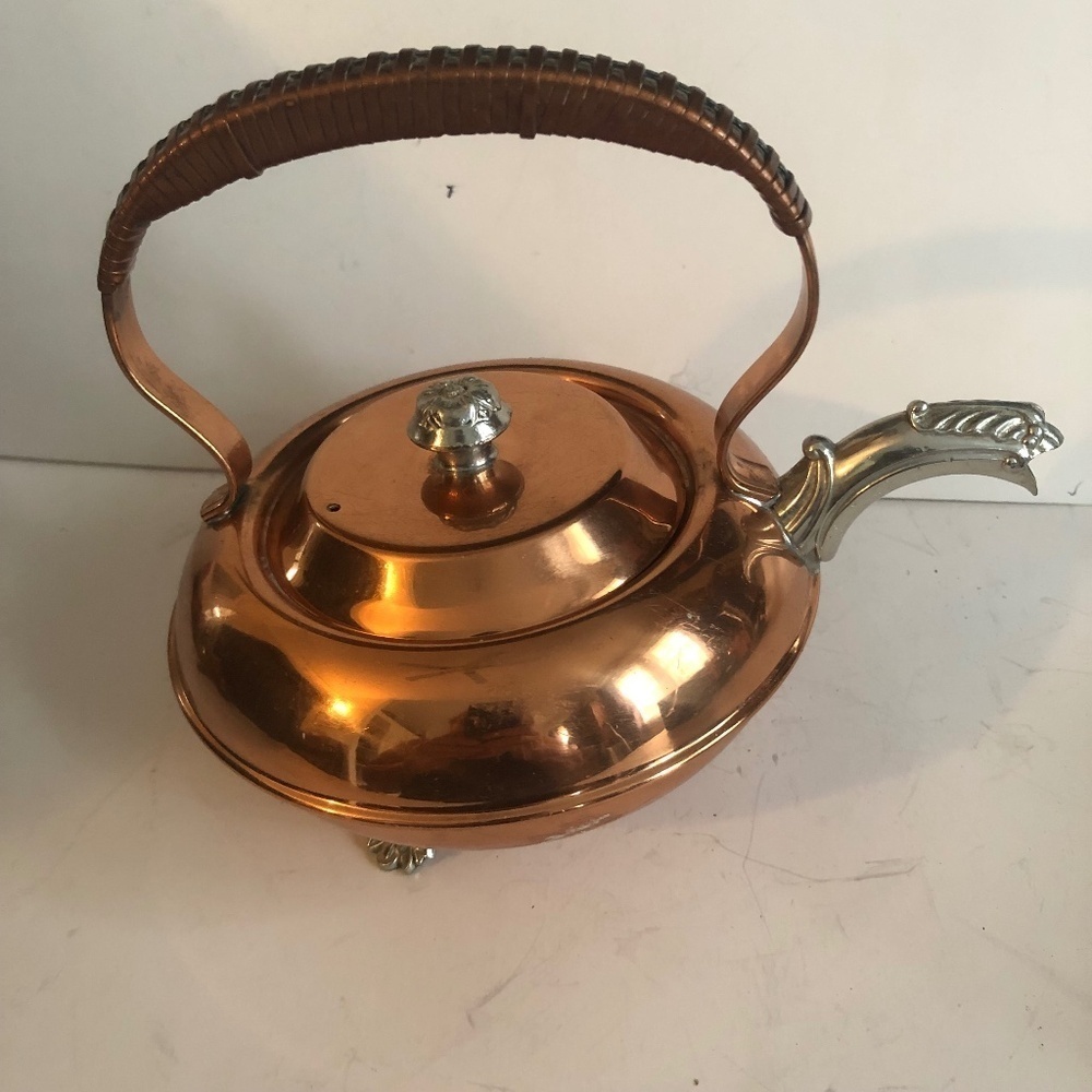 Gorgeous Venetian copper tea kettle, Made In Canada. Beautiful embellishments